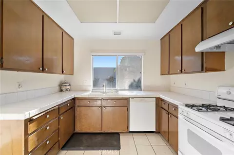 Kitchen - 3907 Madonna Dr, Fullerton, CA 92835 photo 2 of 6