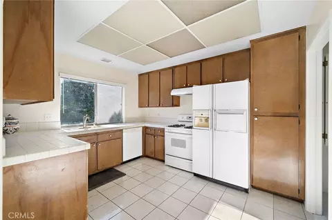 Kitchen - 3907 Madonna Dr, Fullerton, CA 92835 photo 1 of 6