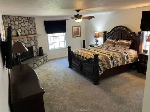 Bedroom - 42385 Fox Farm, Big Bear Lake, CA 92315 photo 10 of 15