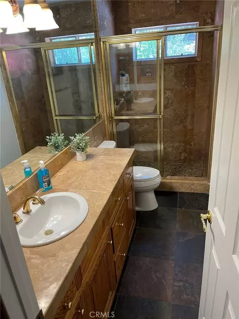 Bath - 42385 Fox Farm, Big Bear Lake, CA 92315 photo 6 of 8