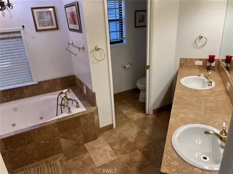 Bath - 42385 Fox Farm, Big Bear Lake, CA 92315 photo 2 of 8