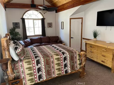 Bedroom - 42385 Fox Farm, Big Bear Lake, CA 92315 photo 1 of 15