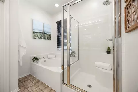 Bath - 21 Arlington St, Ladera Ranch, CA 92694 photo 3 of 3