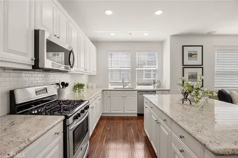 Kitchen - 21 Arlington St, Ladera Ranch, CA 92694 photo 5 of 5