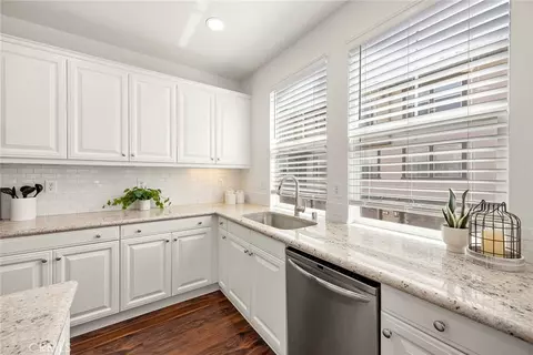 Kitchen - 21 Arlington St, Ladera Ranch, CA 92694 photo 3 of 5
