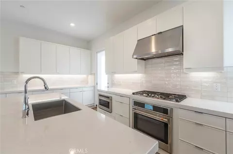 Kitchen - 412 Flycatcher, Irvine, CA 92618 photo 3 of 5