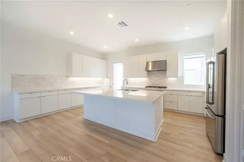 Kitchen - 412 Flycatcher, Irvine, CA 92618 photo 1 of 5