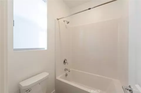 Bath - 412 Flycatcher, Irvine, CA 92618 photo 3 of 5