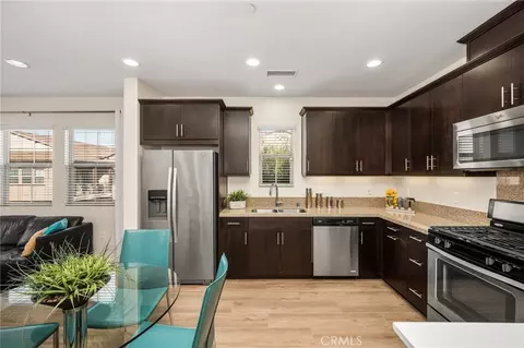 Kitchen - 1414 El Paseo, Foothill Ranch, CA 92610 photo 3 of 4