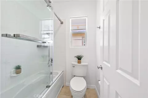 Bath - 97 Canopy, Irvine, CA 92603 photo 4 of 8