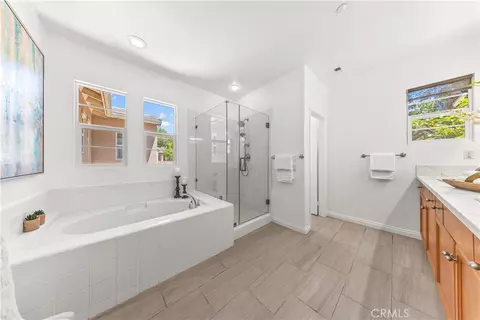 Bath - 97 Canopy, Irvine, CA 92603 photo 6 of 8