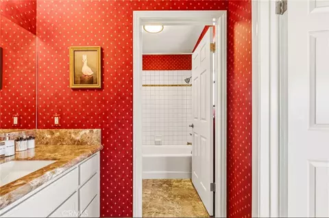 Bath - 2323 Wilt, Fallbrook, CA 92028 photo 1 of 3