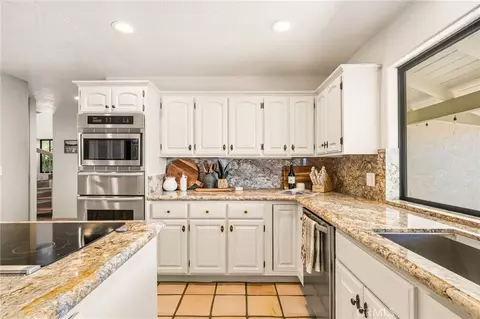 Kitchen - 2323 Wilt, Fallbrook, CA 92028 photo 2 of 6