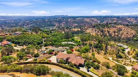 View/Area - 2323 Wilt, Fallbrook, CA 92028 photo 4 of 5