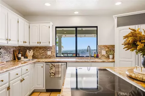 Kitchen - 2323 Wilt, Fallbrook, CA 92028 photo 6 of 6