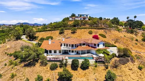 View/Area - 2323 Wilt, Fallbrook, CA 92028 photo 2 of 5