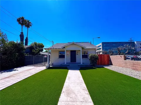 938 W 82nd St, Los Angeles, CA 90044