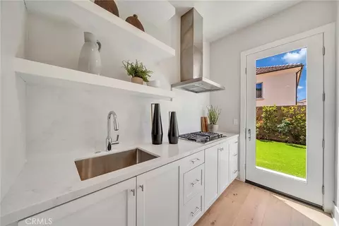 Kitchen - 207 Pinnacle, Irvine, CA 92602 photo 6 of 6