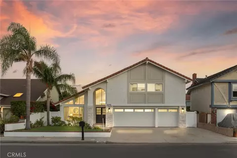 8792 Baywood Dr, Huntington Beach, CA 92646