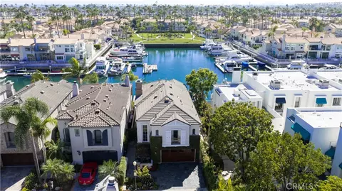View/Area - 5950 Waterfront Pl, Long Beach, CA 90803 photo 1 of 8