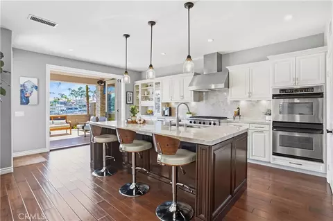 Kitchen - 5950 Waterfront Pl, Long Beach, CA 90803 photo 4 of 4