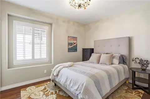 Bedroom - 5950 Waterfront Pl, Long Beach, CA 90803 photo 2 of 4