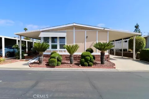 14055 Lake View Dr #14, La Mirada, CA 90638