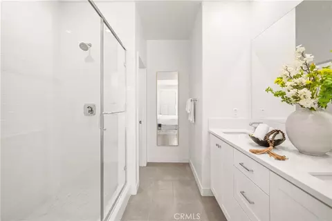 Bath - 271 Lynx, Irvine, CA 92618 photo 2 of 5
