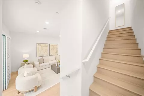 Entry Way - 271 Lynx, Irvine, CA 92618 photo 4 of 5