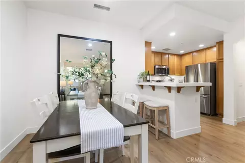 Dining - 229 Dewdrop, Irvine, CA 92603 photo 1 of 2
