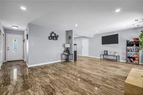 Living - 4063 Gertrude, Simi Valley, CA 93063 photo 3 of 4