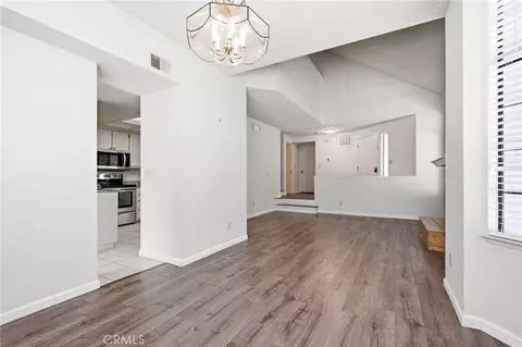 Living - 470 Mountain Laurel Ct, Mountain View, CA 94043 photo 4 of 6