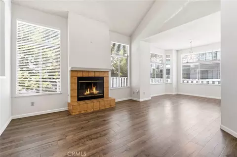 Living - 470 Mountain Laurel Ct, Mountain View, CA 94043 photo 2 of 6