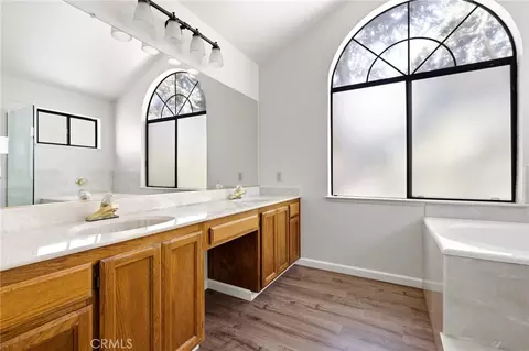 Bath - 470 Mountain Laurel Ct, Mountain View, CA 94043 photo 1 of 3