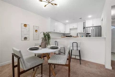 Dining - 324 Tangelo, Irvine, CA 92618 photo 2 of 2