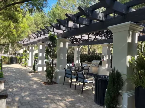 Exterior - 12 Tall Oak, Irvine, CA 92603 photo 5 of 8