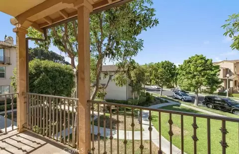 Exterior - 12 Tall Oak, Irvine, CA 92603 photo 3 of 8