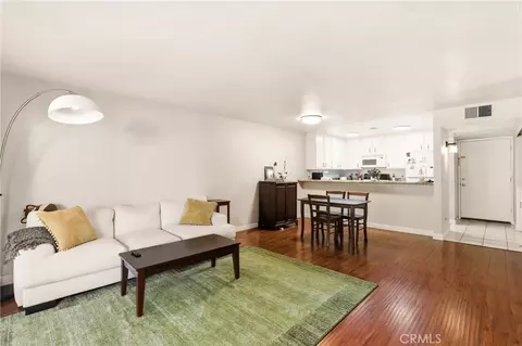 Living - 44 Tangelo #298, Irvine, CA 92618 photo 2 of 7
