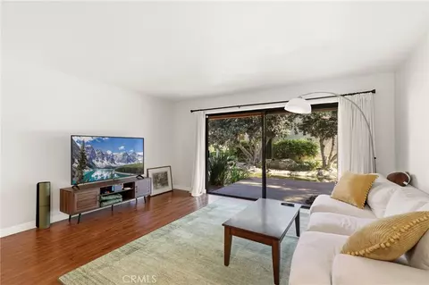 Living - 44 Tangelo #298, Irvine, CA 92618 photo 1 of 7