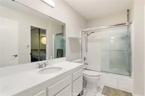 Bath - 44 Tangelo #298, Irvine, CA 92618 photo 2 of 2
