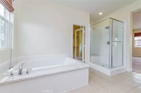Bath - 219 Wicker, Irvine, CA 92618 photo 5 of 5
