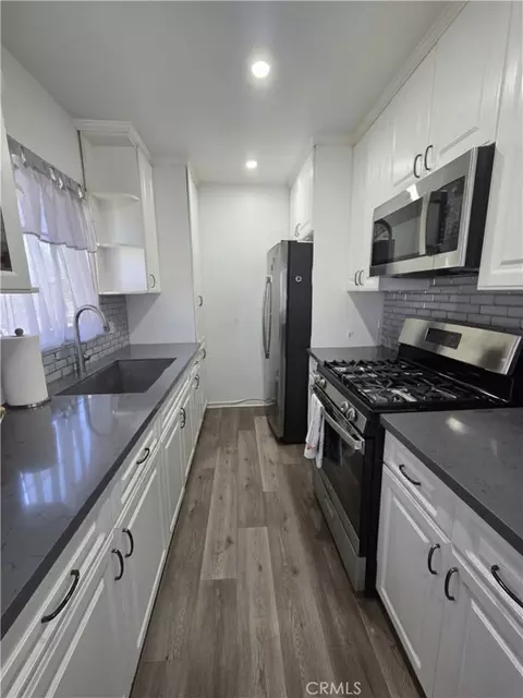 308 E Maple, Glendale, CA 91205 photo 3