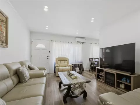 Living - 308 E Maple #5, Glendale, CA 91205 photo 3 of 3
