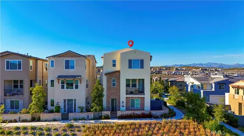 202 Heartland Way, Rancho Mission Viejo, CA 92694