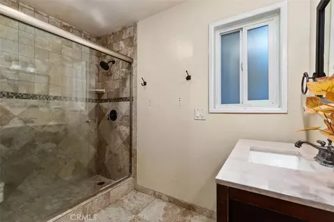 Bath - 6502 Edgemont, Huntington Beach, CA 92647 photo 2 of 3