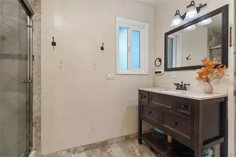 Bath - 6502 Edgemont, Huntington Beach, CA 92647 photo 3 of 3