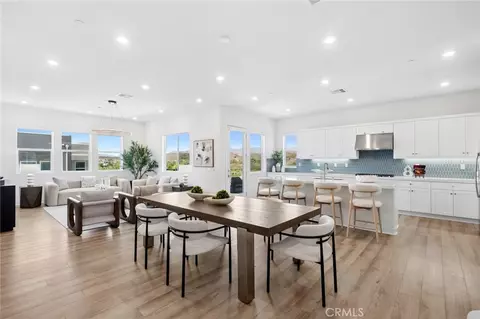 Dining - 131 Sash, Irvine, CA 92618 photo 1 of 3