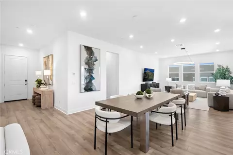 Entry Way - 131 Sash, Irvine, CA 92618 photo 3 of 7