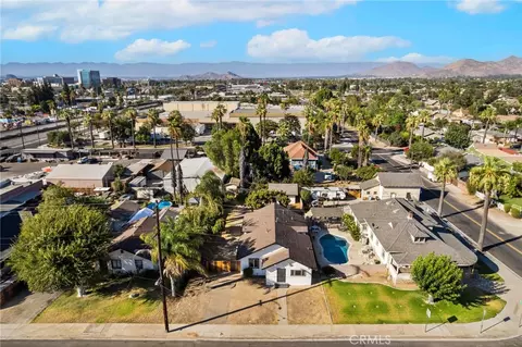 View/Area - 3029 Cridge St, Riverside, CA 92507 photo 3 of 8