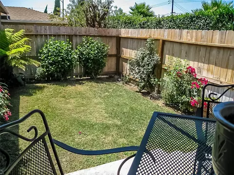 Exterior - 219 S Oak St, Orange, CA 92866 photo 12 of 13
